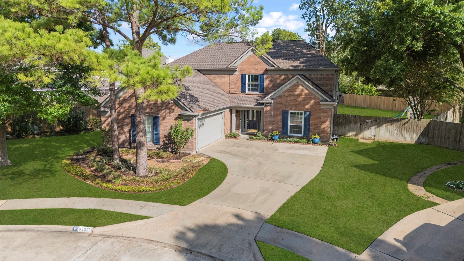 9922 W Cedaredge Drive, Houston, TX 77064 Contact me today! Let's make this your NextHome!