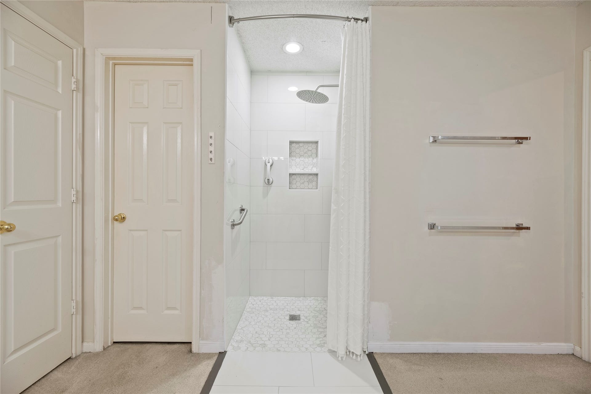9922 W Cedaredge Drive, Houston, TX 77064 Primary bathroom stand alone shower.