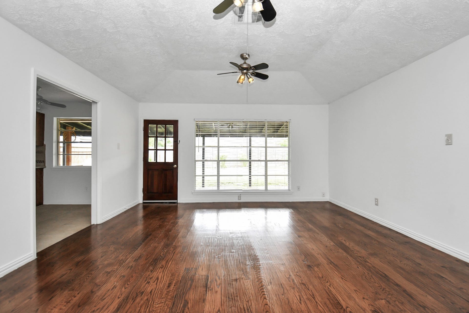 10131 Kent Towne Ln, Sugar Land, TX 77498 10131 Kent Towne Ln, Sugar Land, TX 77498