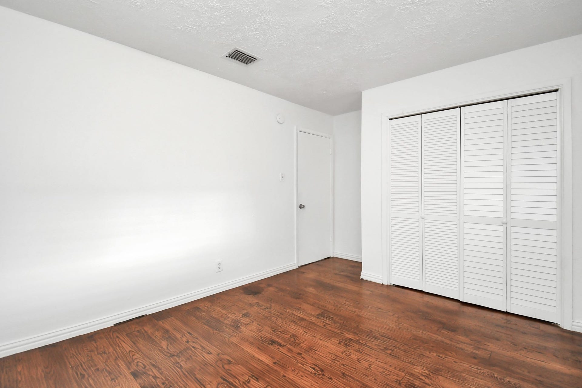 10131 Kent Towne Ln, Sugar Land, TX 77498 10131 Kent Towne Ln, Sugar Land, TX 77498