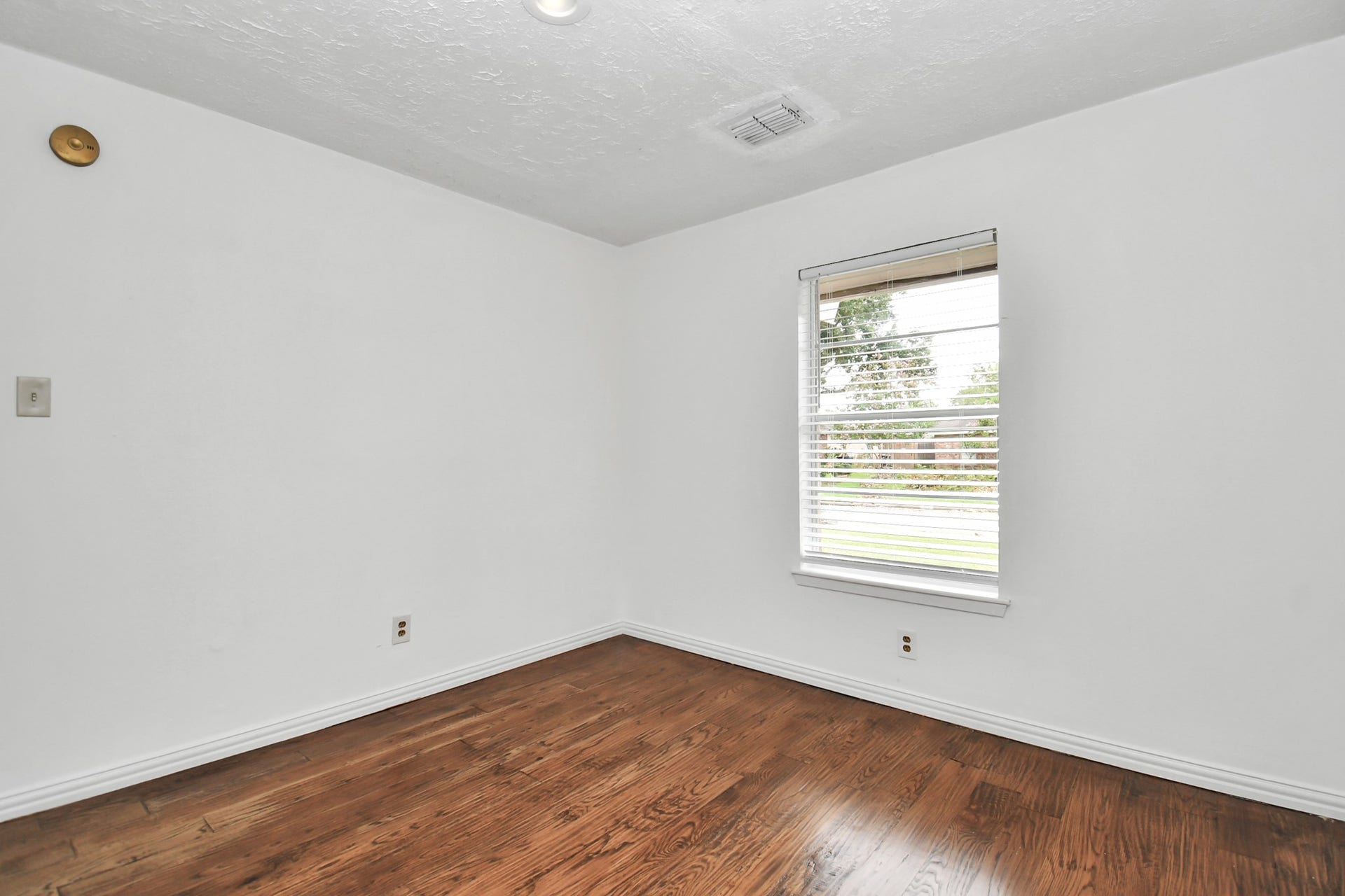10131 Kent Towne Ln, Sugar Land, TX 77498 10131 Kent Towne Ln, Sugar Land, TX 77498