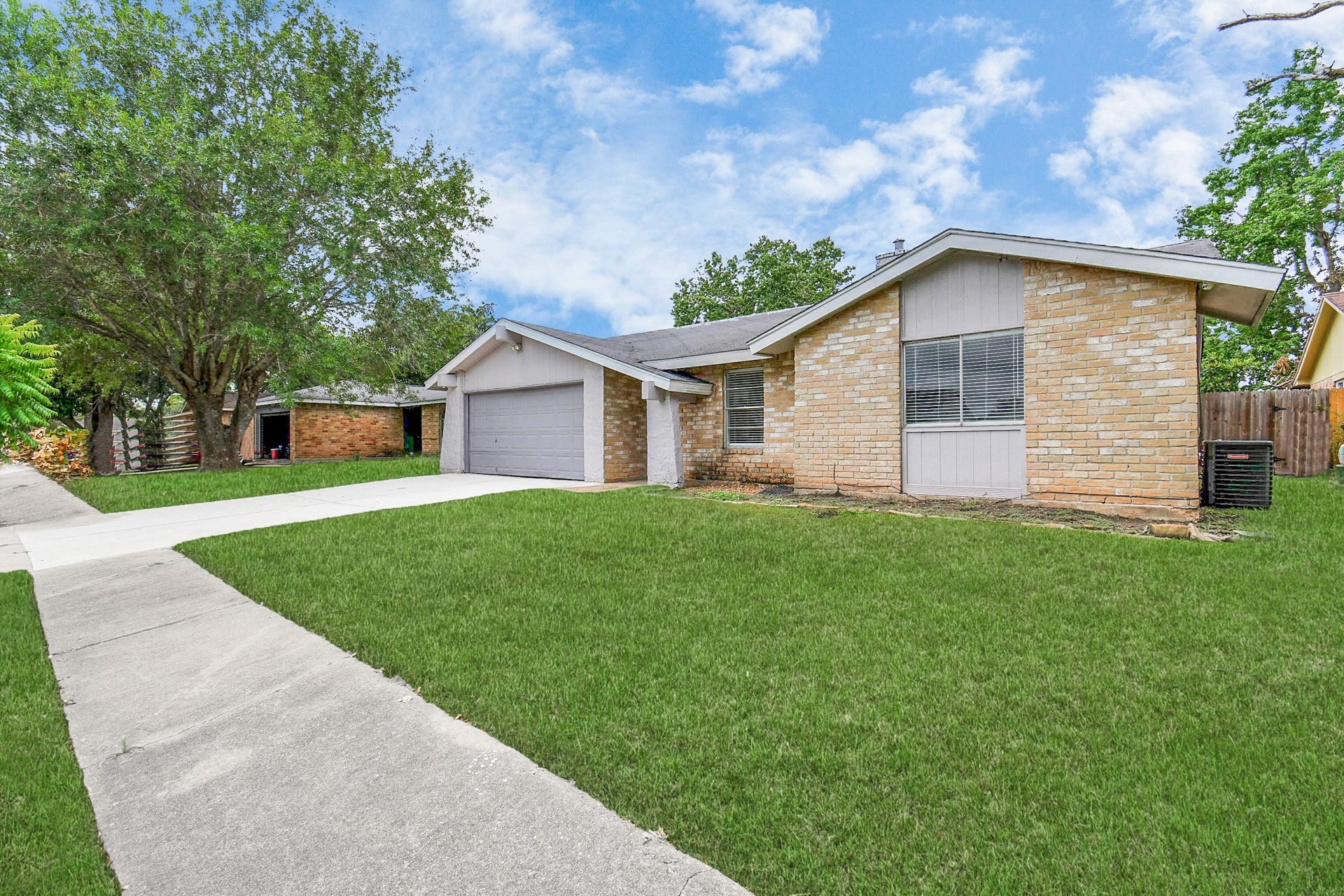 10131 Kent Towne Ln, Sugar Land, TX 77498 10131 Kent Towne Ln, Sugar Land, TX 77498
