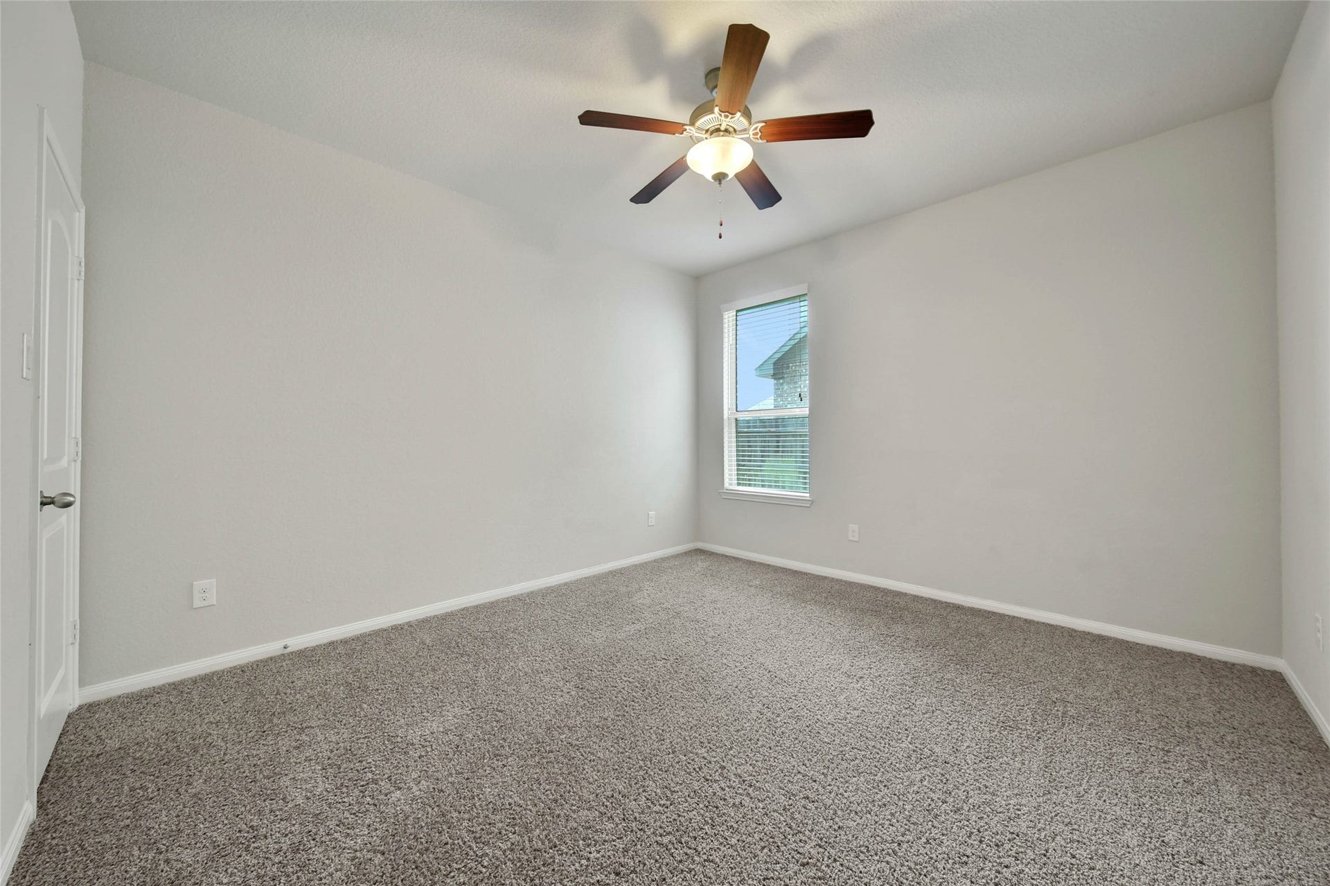 15423 Hopkins Cedar Drive, Humble, TX 77346 Another view of the secondary bedroom