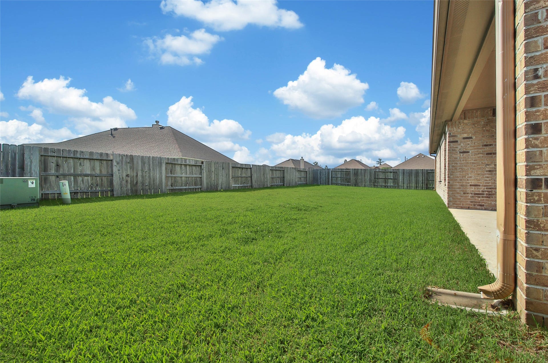 15423 Hopkins Cedar Drive, Humble, TX 77346 Great backyard