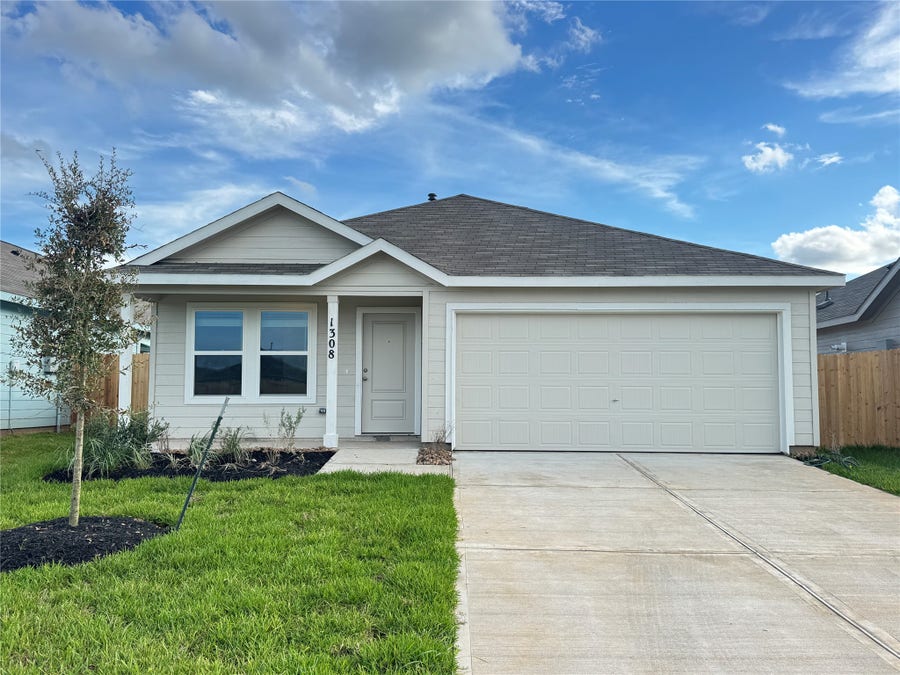 Property photo for 1308 Wharton Lakes Boulevard, Wharton, TX