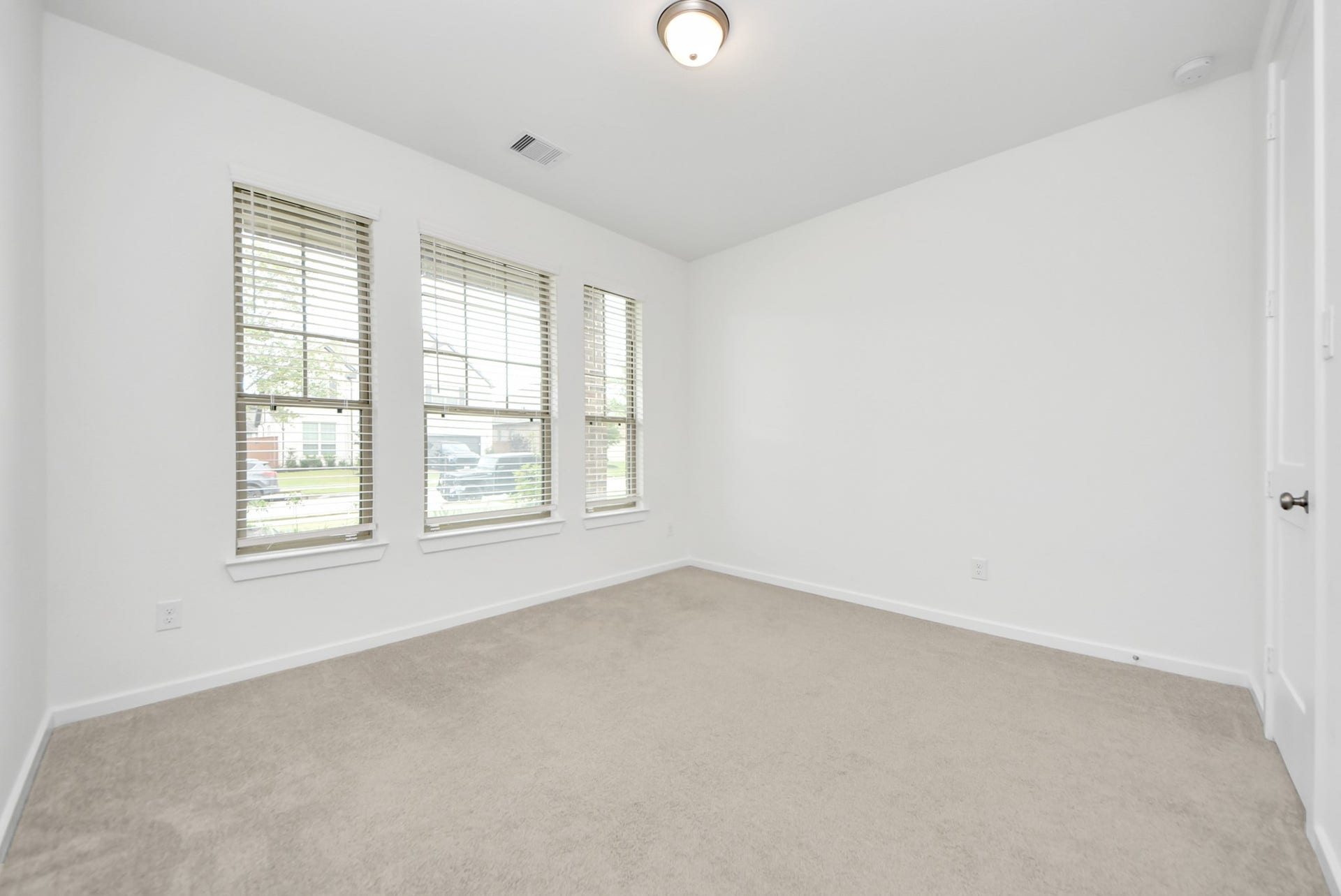 7319 Perching Hawk Trail, Katy, TX 77493 Secondary bedroom downstairs