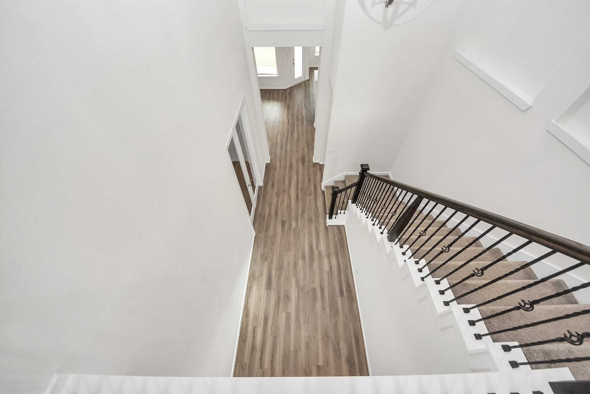7319 Perching Hawk Trail, Katy, TX 77493 Entry and stairs