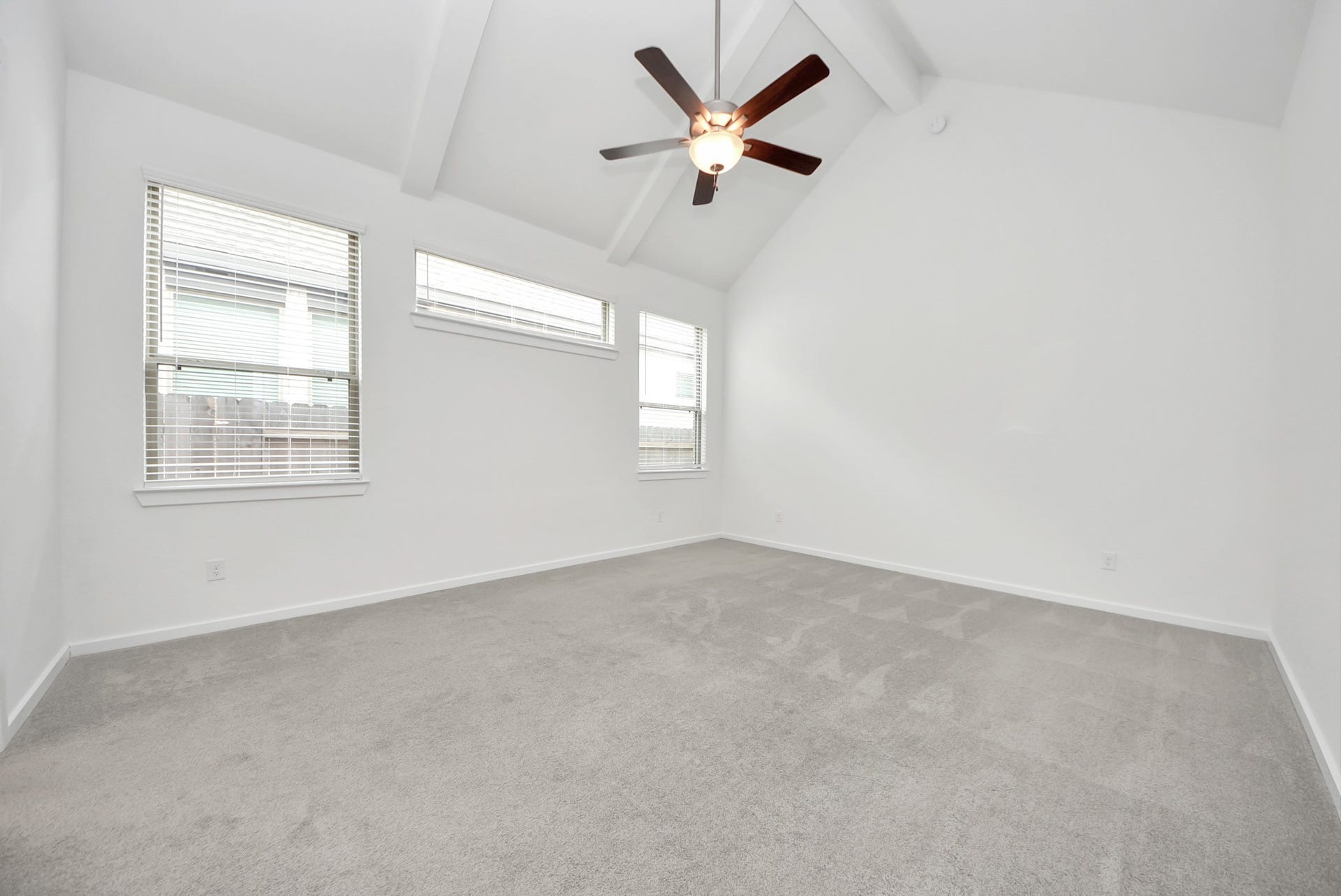 7319 Perching Hawk Trail, Katy, TX 77493 Primary bedroom