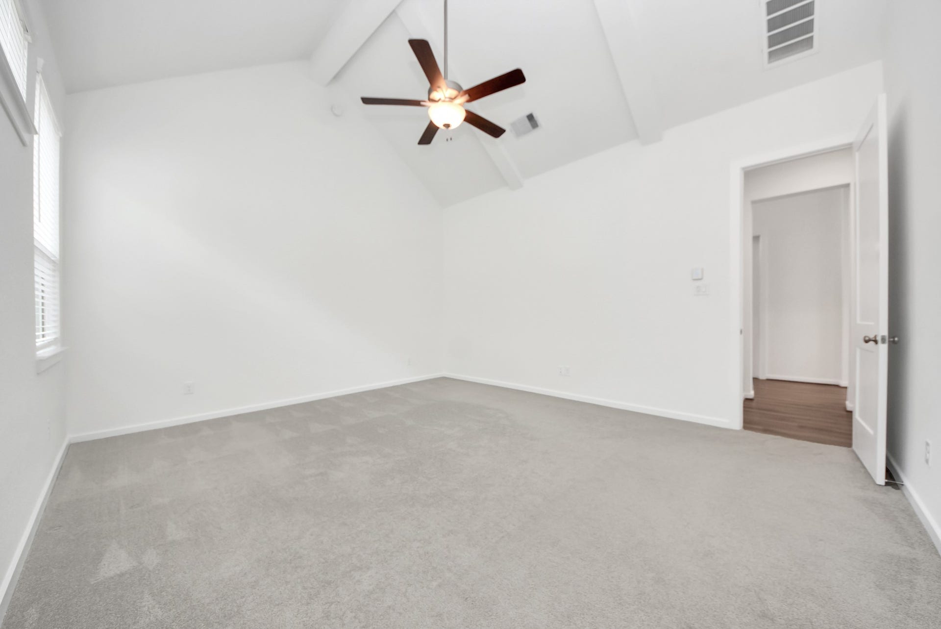 7319 Perching Hawk Trail, Katy, TX 77493 Primary bedroom