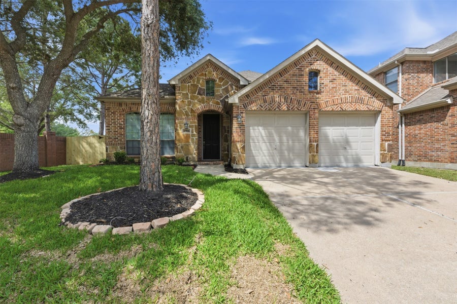 Property photo for 4303 Wellington Grove Lane, Katy, TX