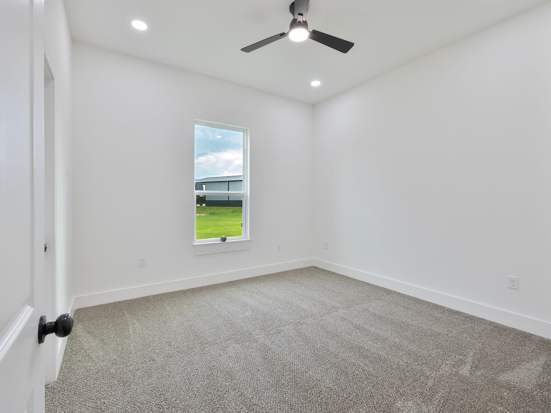 500 Campfire Trail, Angleton, TX 77515 Bedroom #2