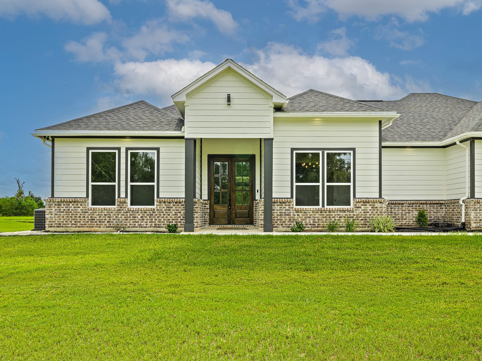 500 Campfire Trail, Angleton, TX 77515 500 Campfire Trail, Angleton, TX 77515