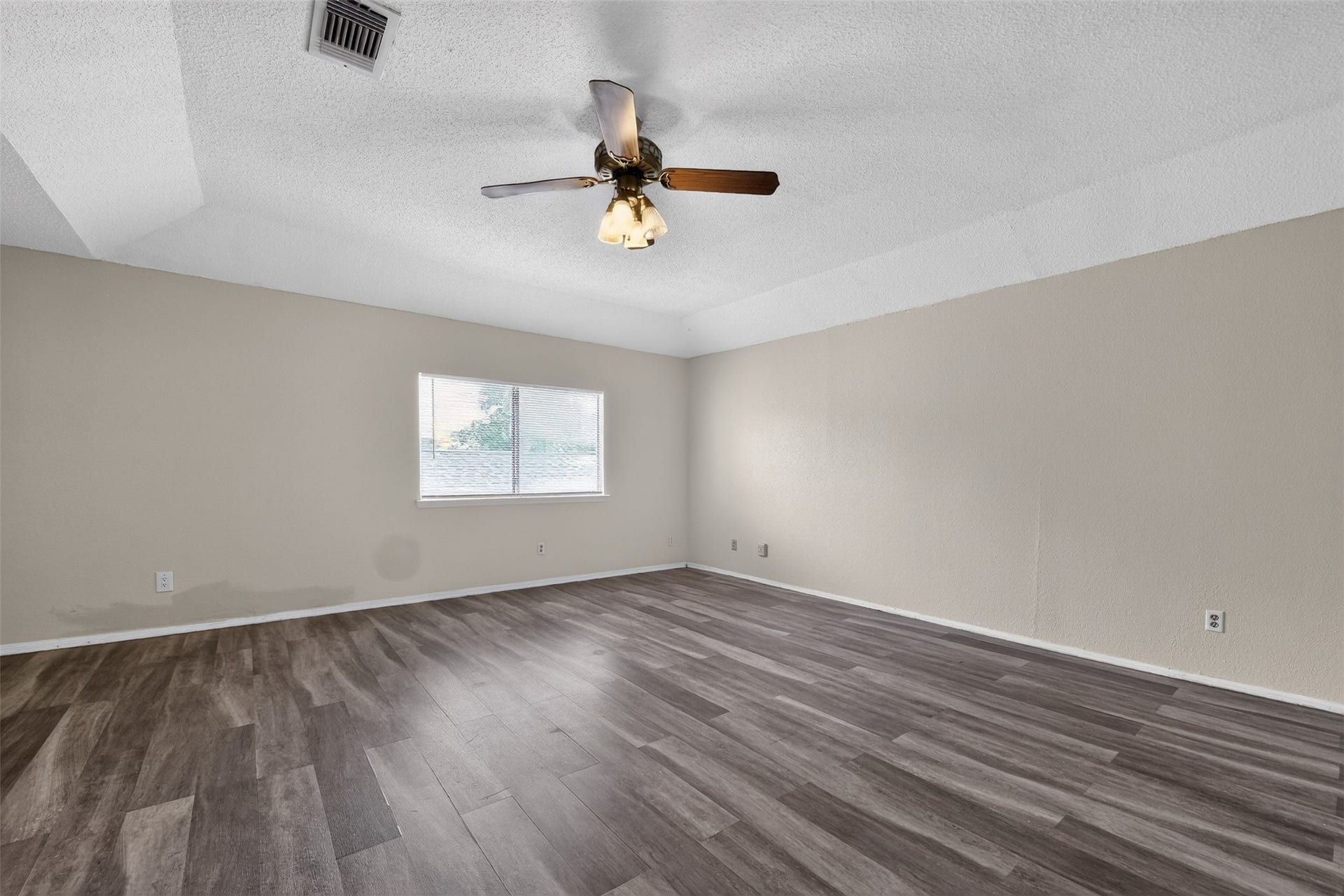 3423 Green Fields Drive, Sugar Land, TX 77479
