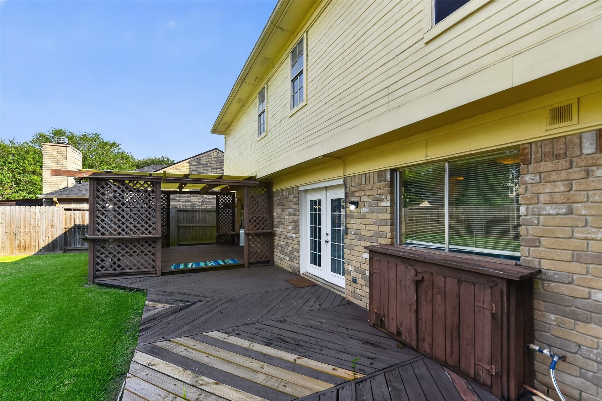 3423 Green Fields Drive, Sugar Land, TX 77479