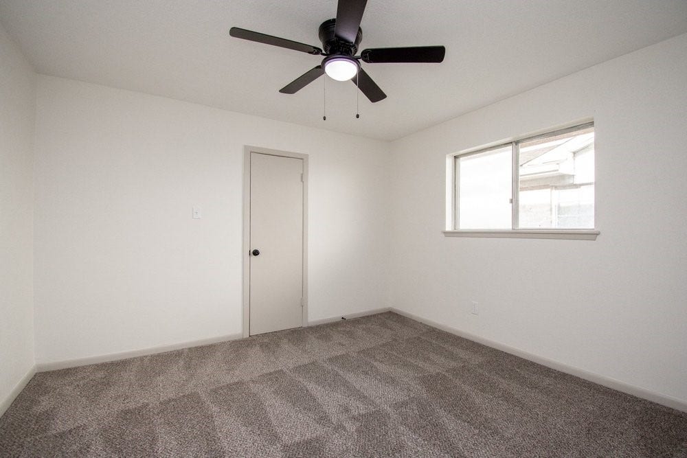 729 Arbor Drive, Deer Park, TX 77536 729 Arbor Drive, Deer Park, TX 77536