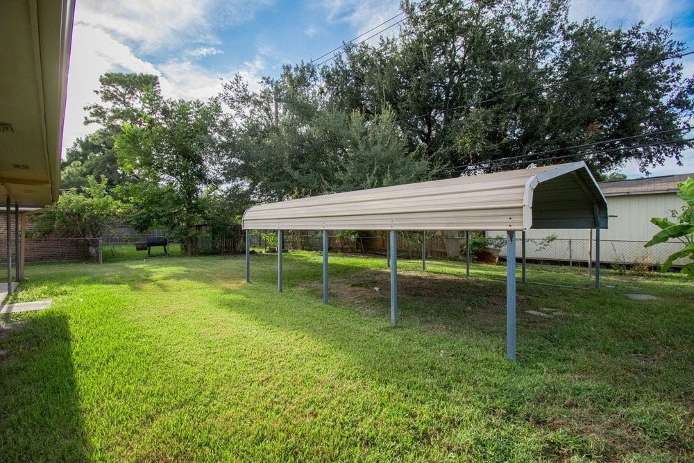 729 Arbor Drive, Deer Park, TX 77536 729 Arbor Drive, Deer Park, TX 77536