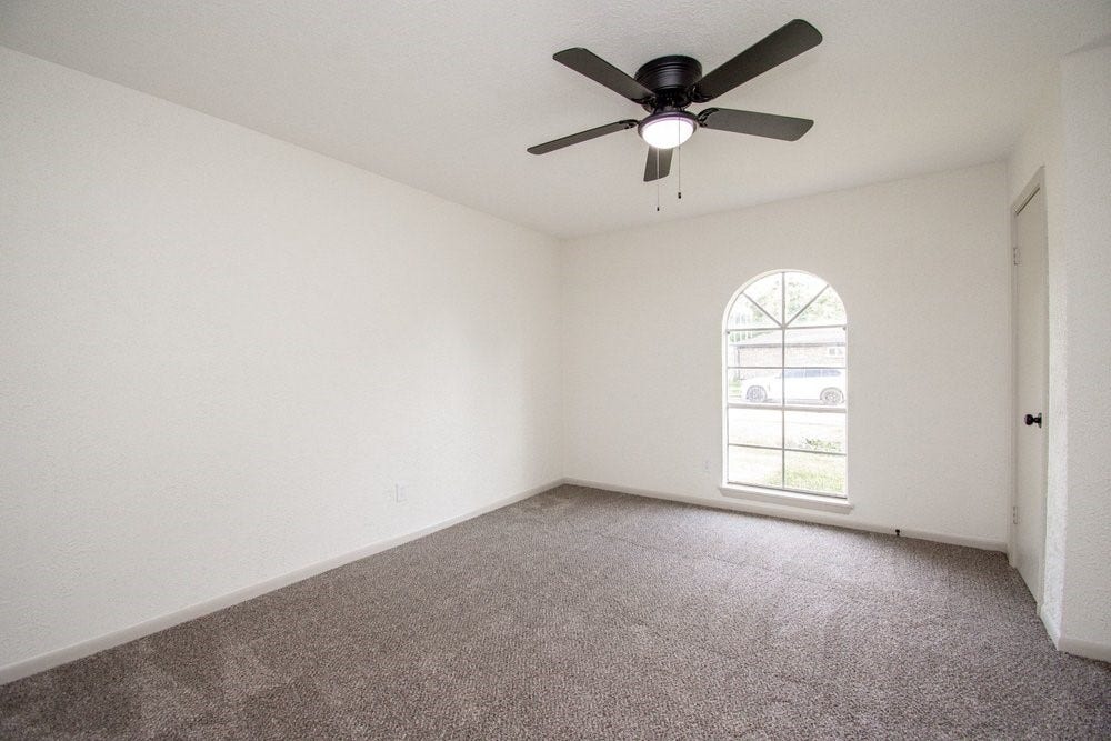 729 Arbor Drive, Deer Park, TX 77536 729 Arbor Drive, Deer Park, TX 77536