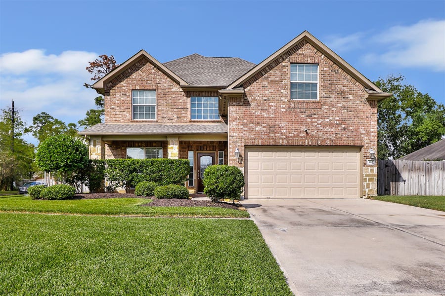 Property photo for 110 S Diamondhead Boulevard, Crosby, TX
