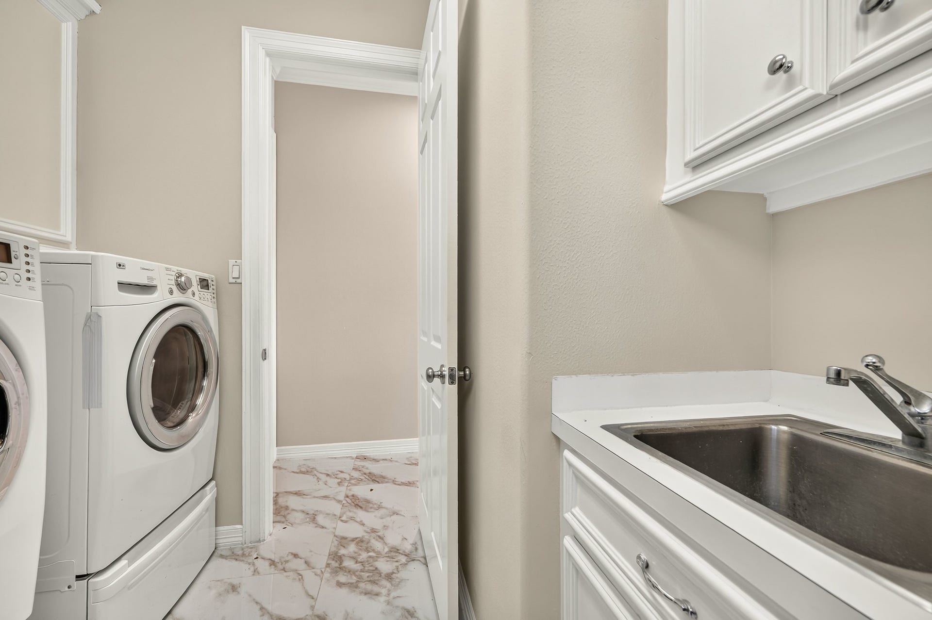 3707 Abbeywood Drive, Pearland, TX 77584 3707 Abbeywood Drive, Pearland, TX 77584