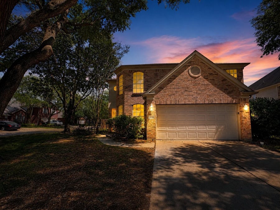 Property photo for 8530 Calverton Pines Lane, Houston, TX