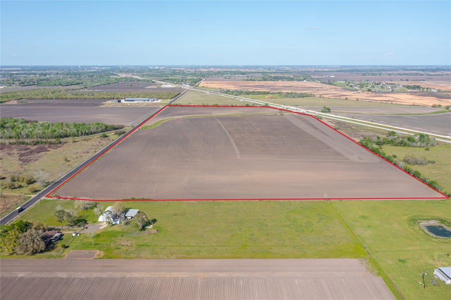 Property photo for 10010 Highway 36, Needville, TX