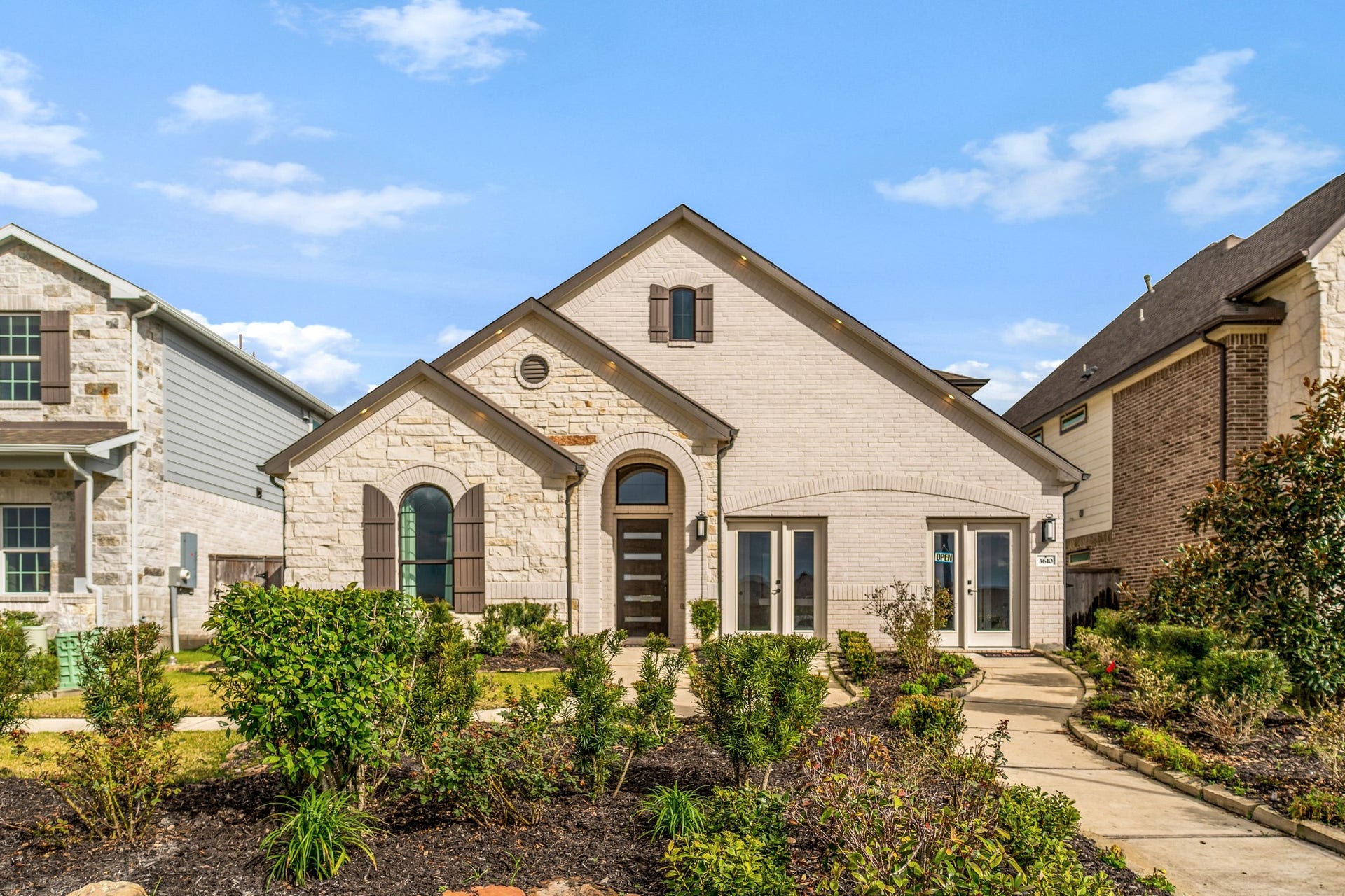 3610 Compass Pointe Court, Angleton, TX 77515 3610 Compass Pointe Court, Angleton, TX 77515