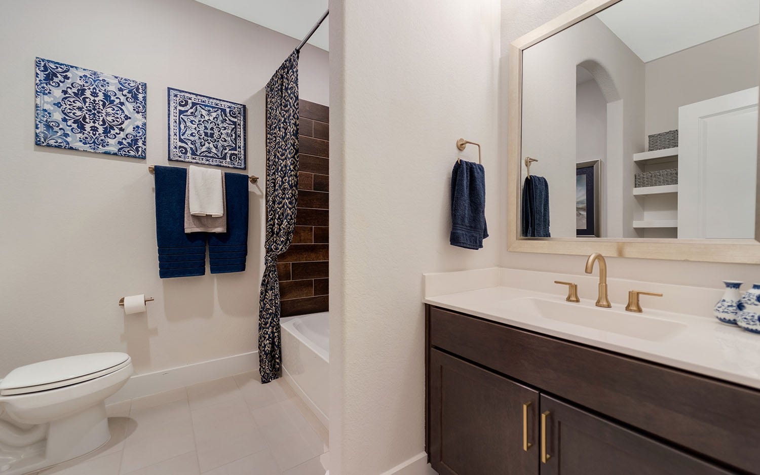 3610 Compass Pointe Court, Angleton, TX 77515 3610 Compass Pointe Court, Angleton, TX 77515