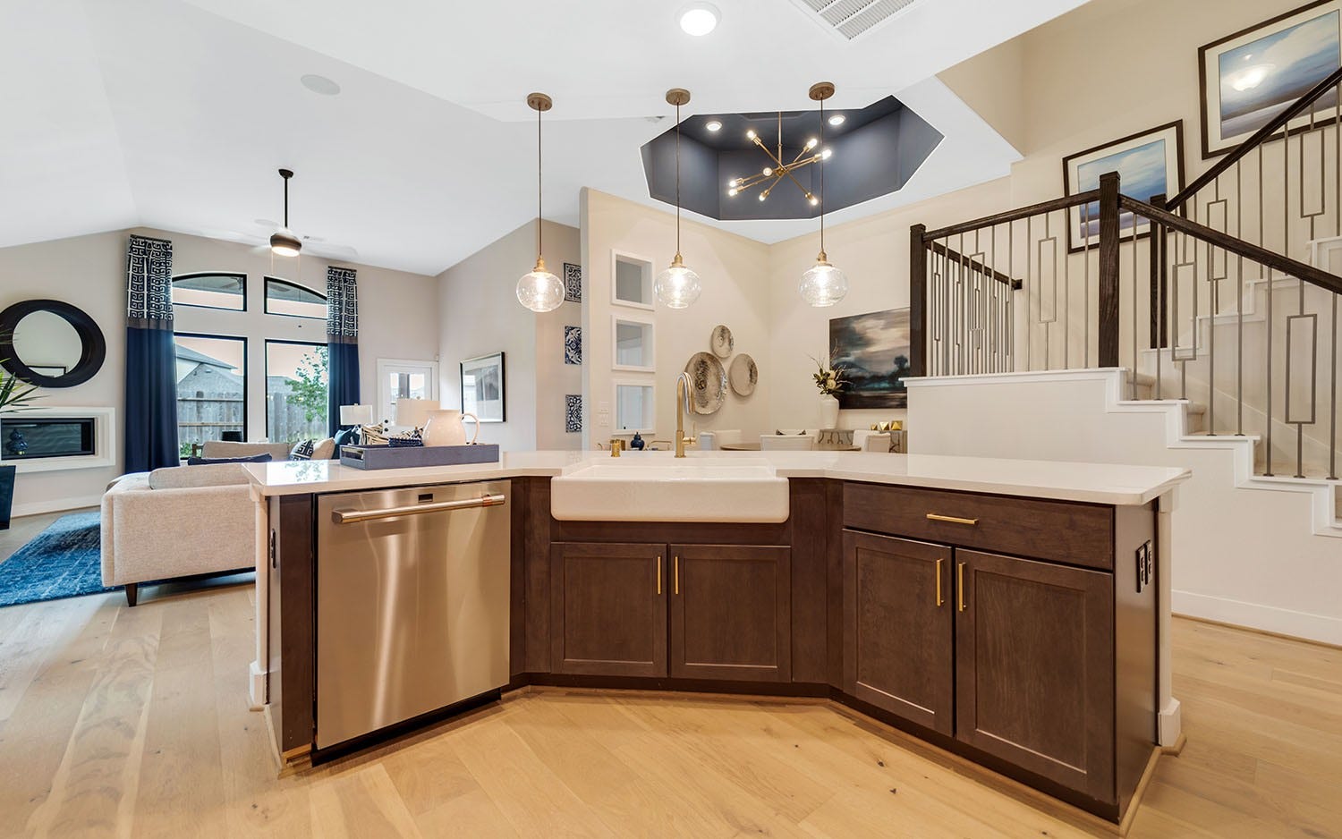 3610 Compass Pointe Court, Angleton, TX 77515 3610 Compass Pointe Court, Angleton, TX 77515
