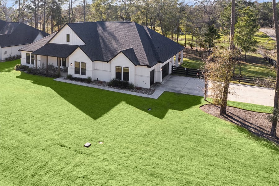 Property photo for 19812 Whispering Creek Trail, Magnolia, TX