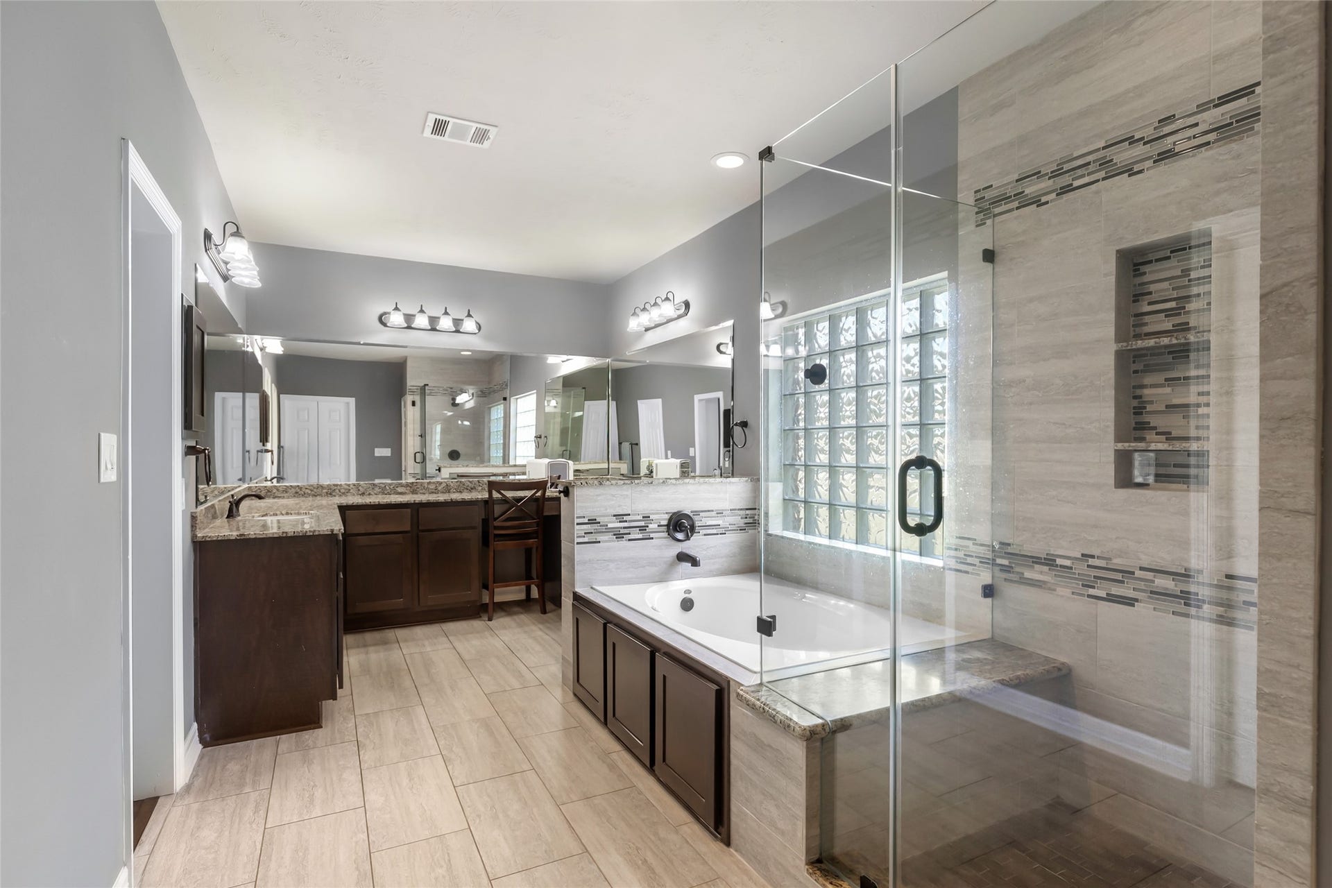 514 Carriage View Lane, Houston, TX 77336