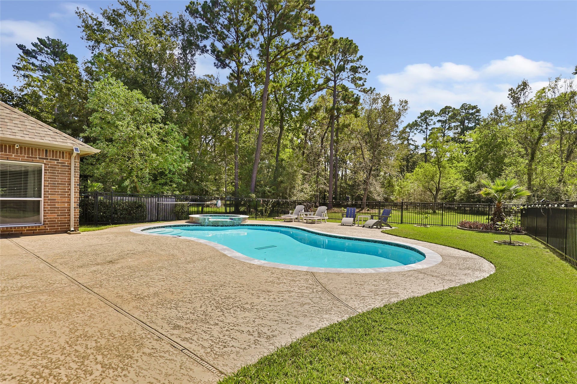 514 Carriage View Lane, Houston, TX 77336