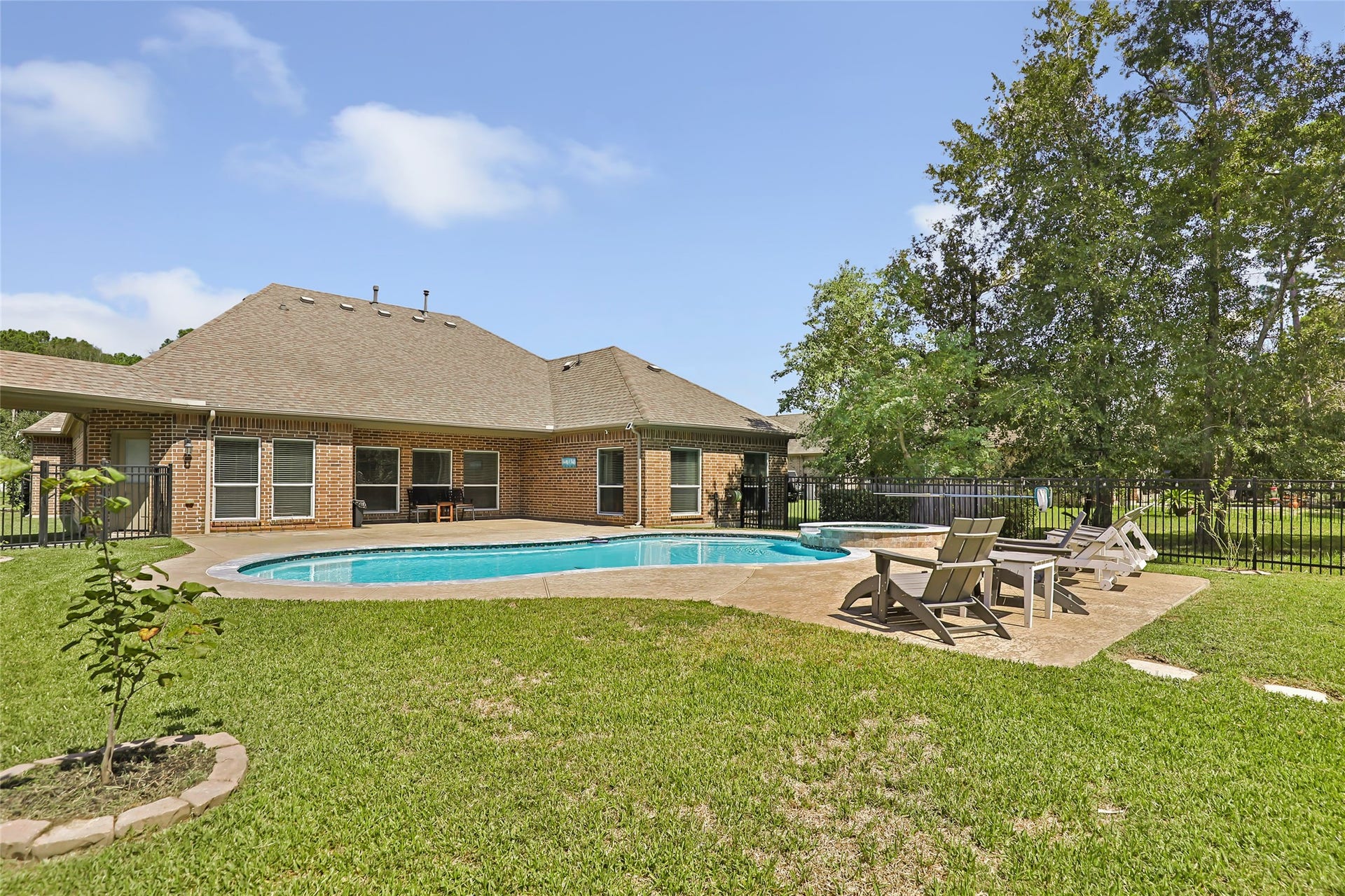 514 Carriage View Lane, Houston, TX 77336