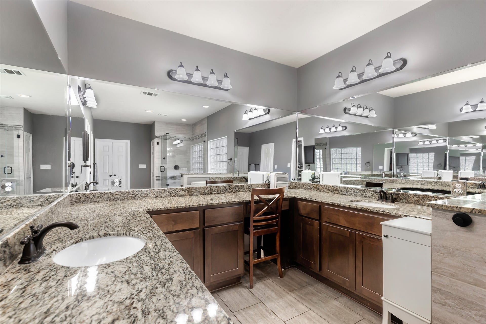 514 Carriage View Lane, Houston, TX 77336
