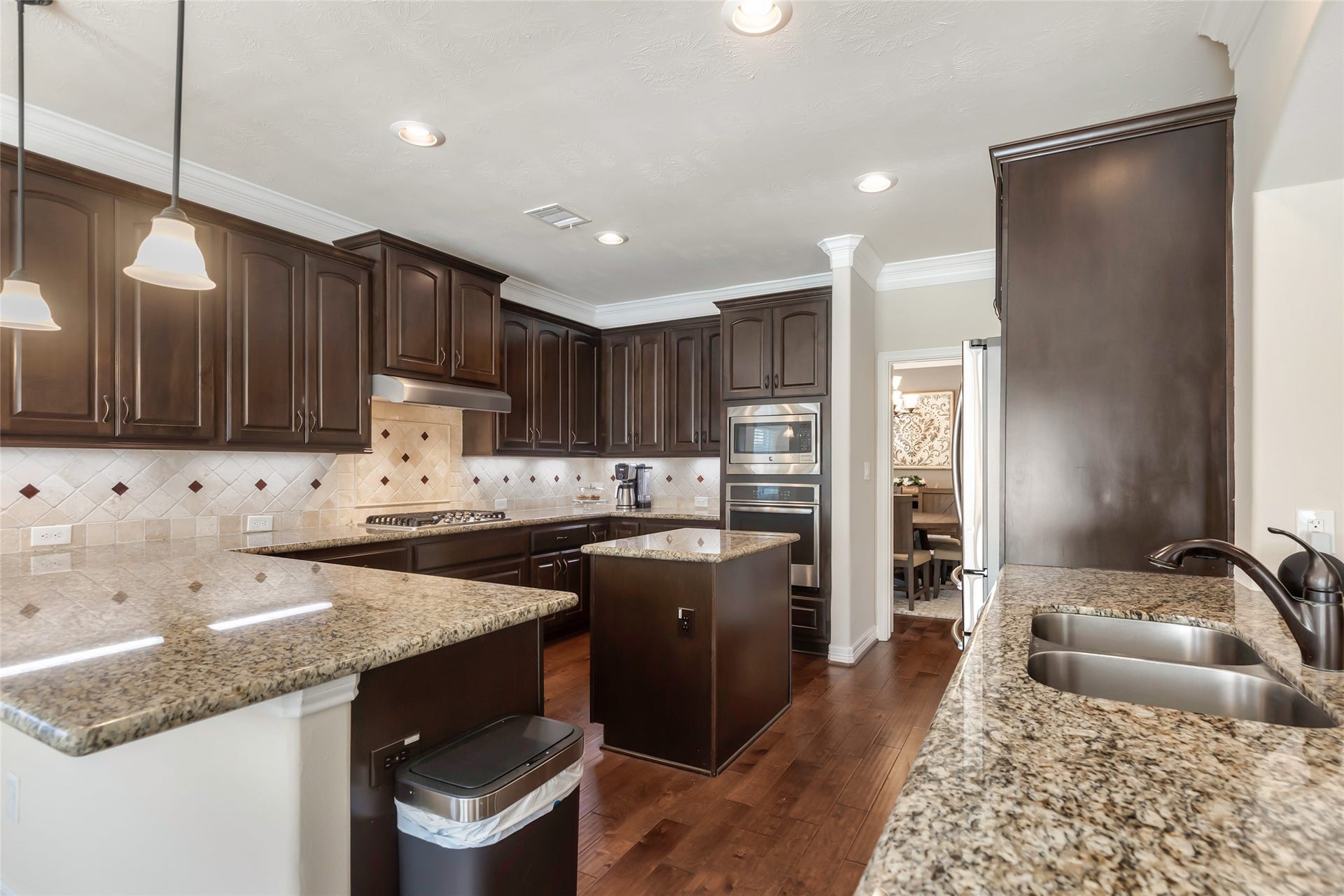 514 Carriage View Lane, Houston, TX 77336
