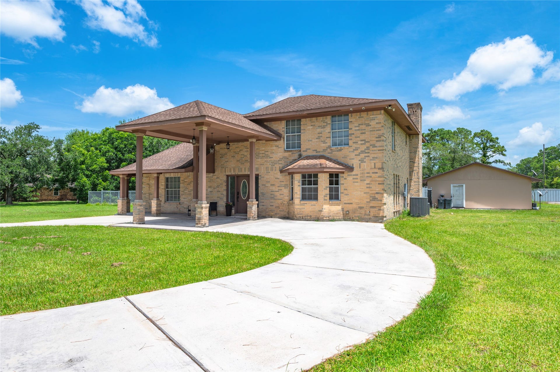 1925 Avenue L, Santa Fe, TX 77510 1925 Avenue L, Santa Fe, TX 77510
