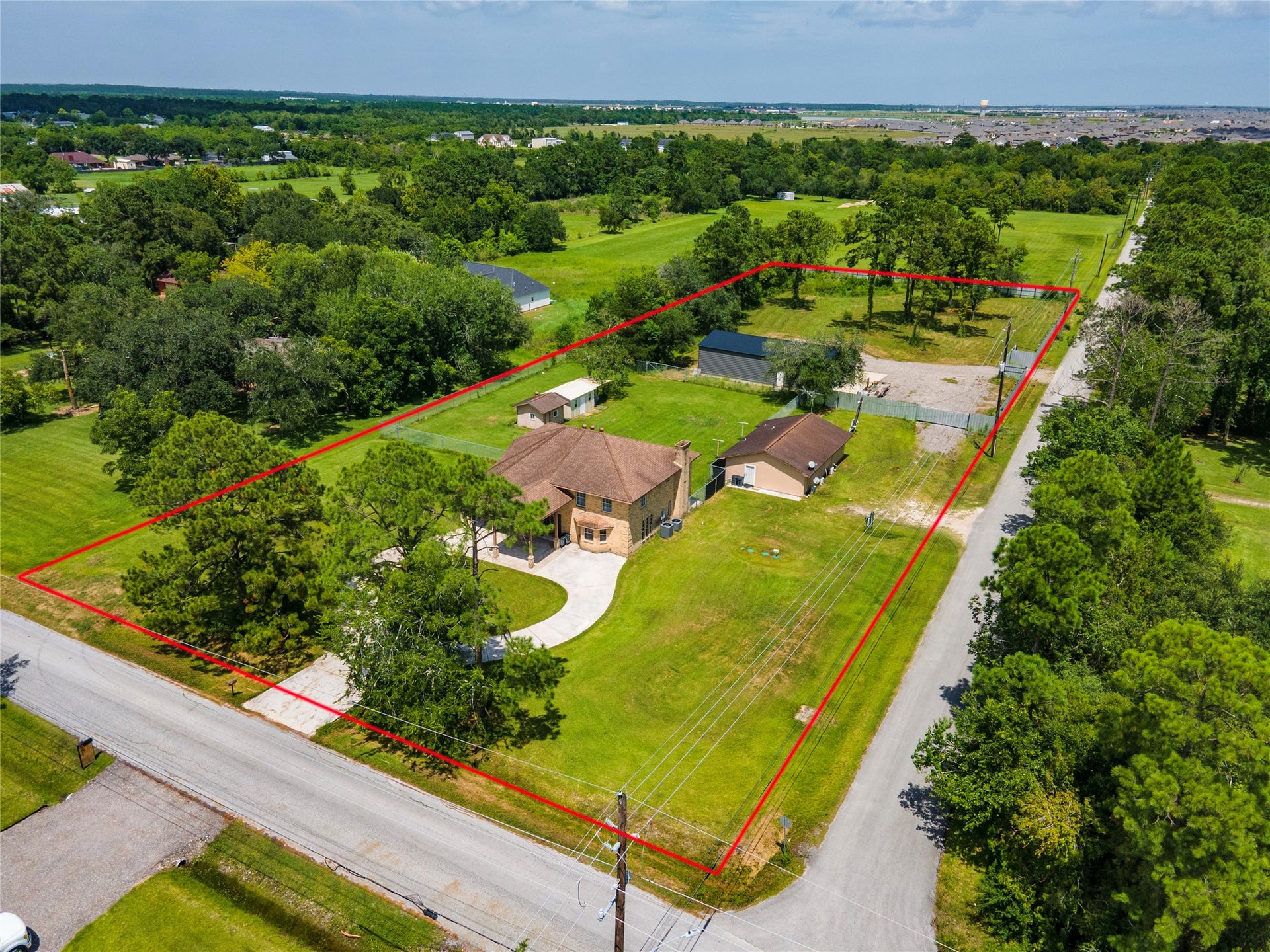 1925 Avenue L, Santa Fe, TX 77510 1925 Avenue L, Santa Fe, TX 77510