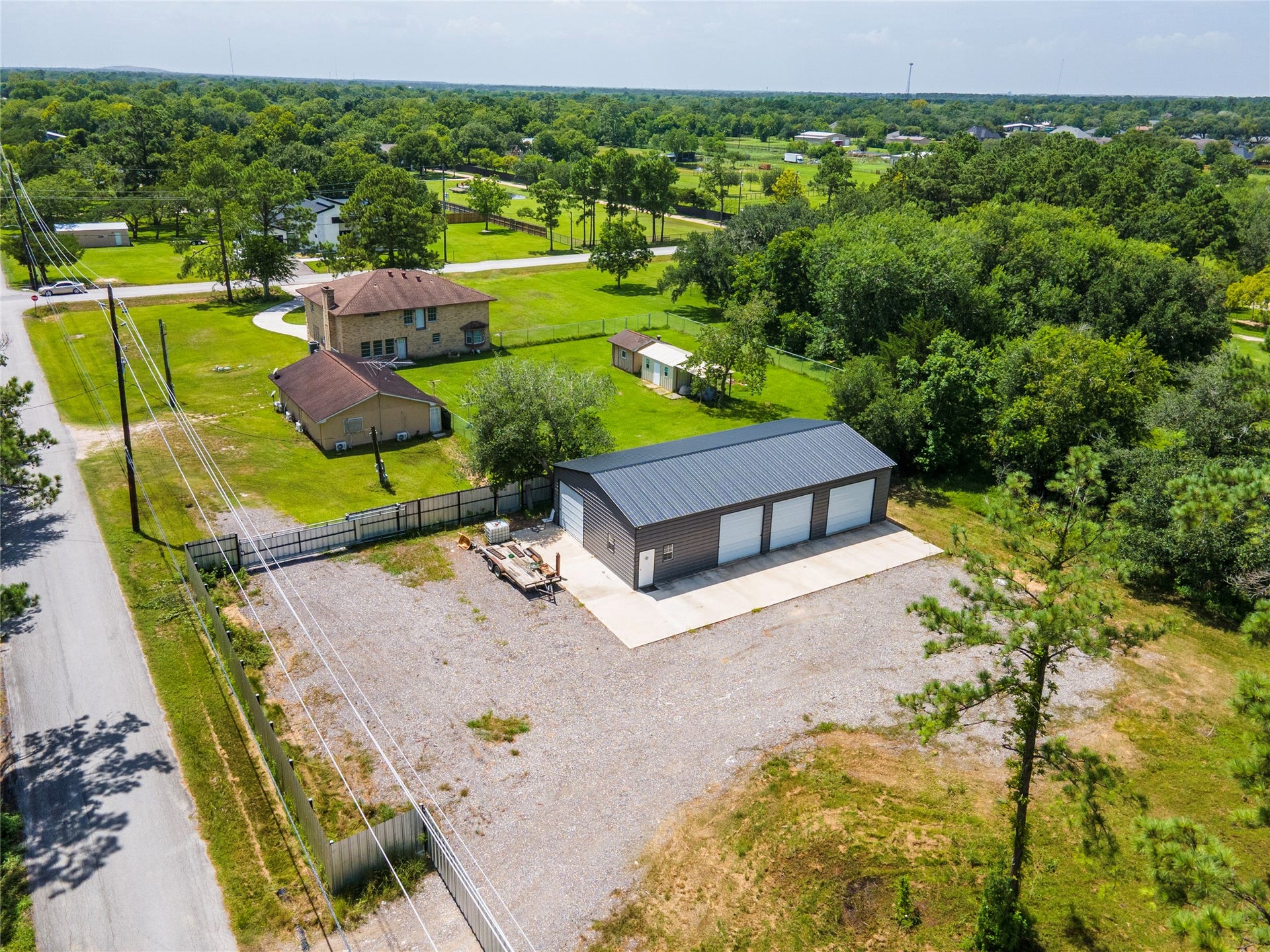 1925 Avenue L, Santa Fe, TX 77510 1925 Avenue L, Santa Fe, TX 77510