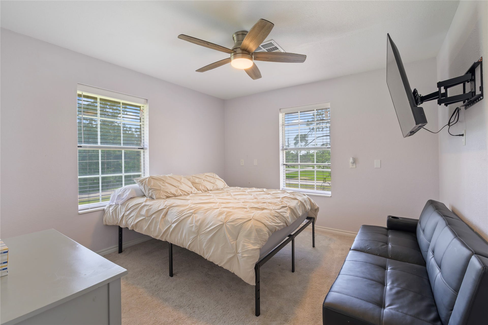 1925 Avenue L, Santa Fe, TX 77510 1925 Avenue L, Santa Fe, TX 77510