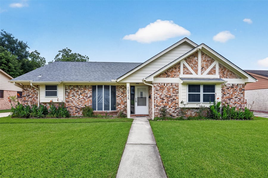 Property photo for 10715 Sagewind Drive, Houston, TX