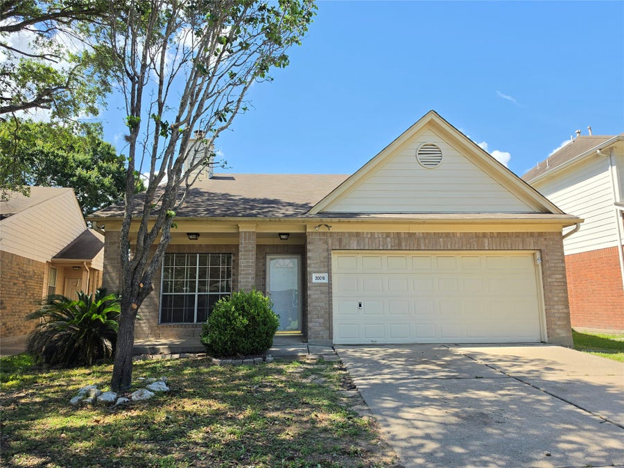 Property photo for 20018 Coyote Ridge Lane, Katy, TX