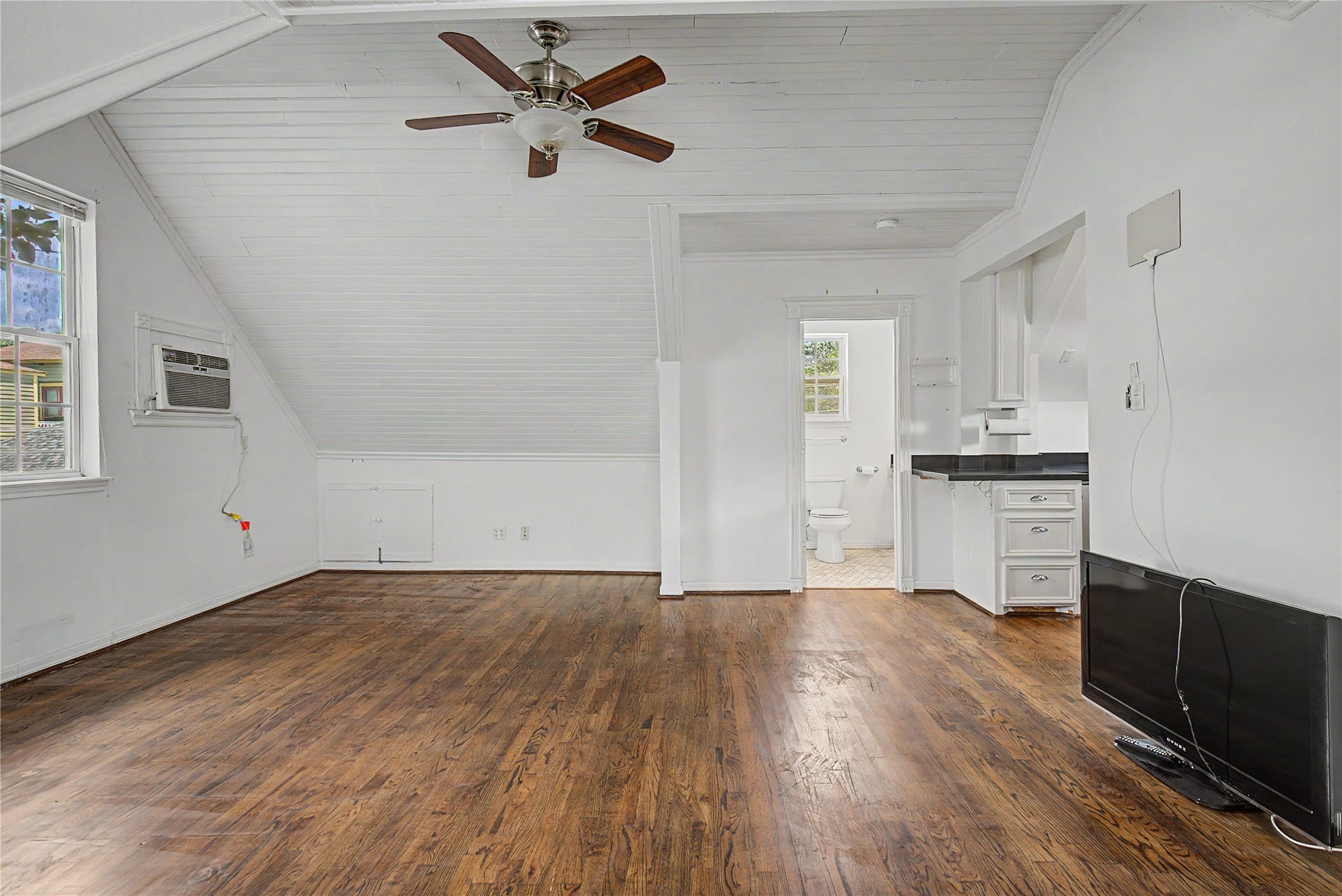 1322 Tulane Street, Houston, TX 77008 1322 Tulane Street, Houston, TX 77008