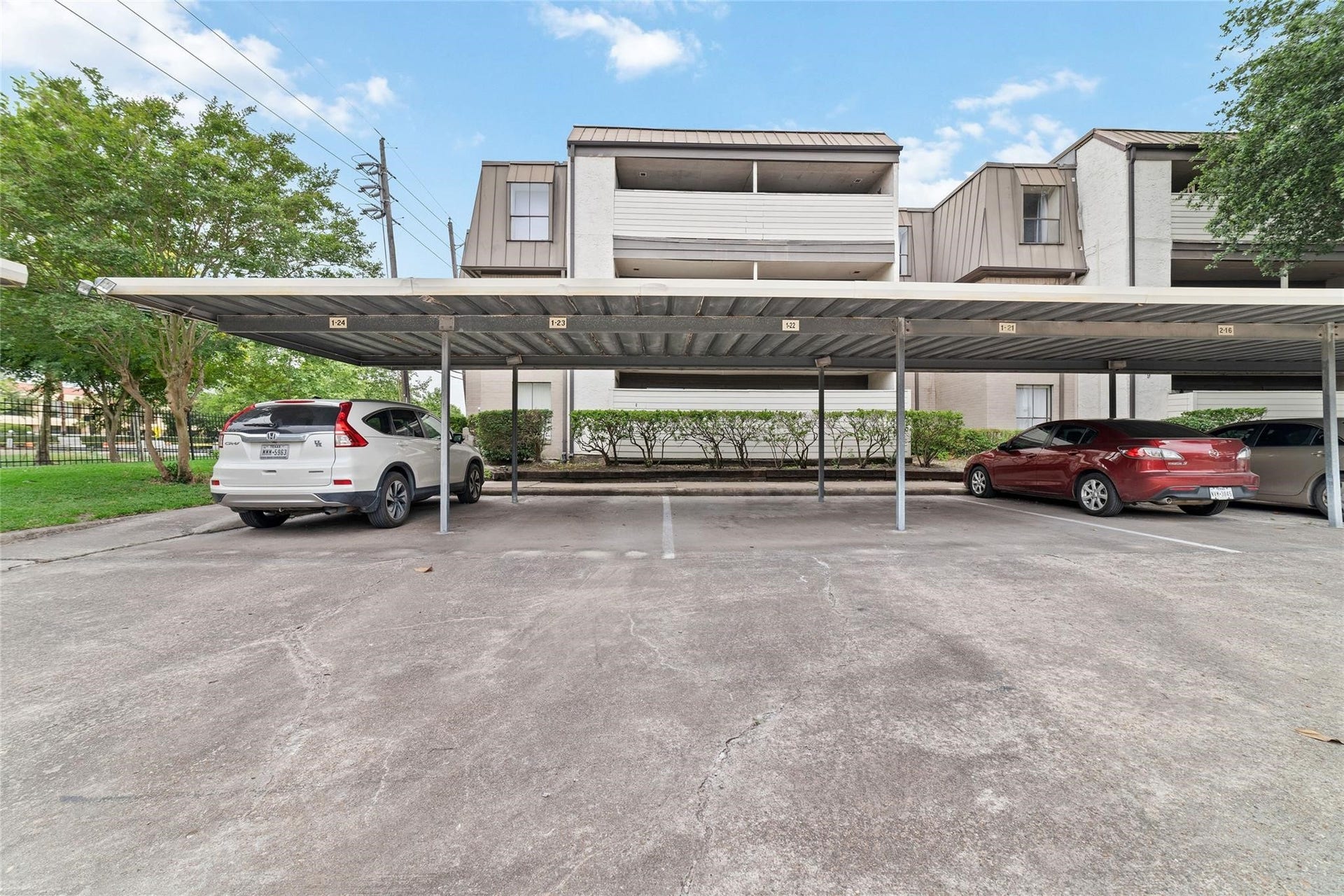 3085 Walnut Bend Lane, #23, Houston, TX 77042 3085 Walnut Bend Lane, #23, Houston, TX 77042