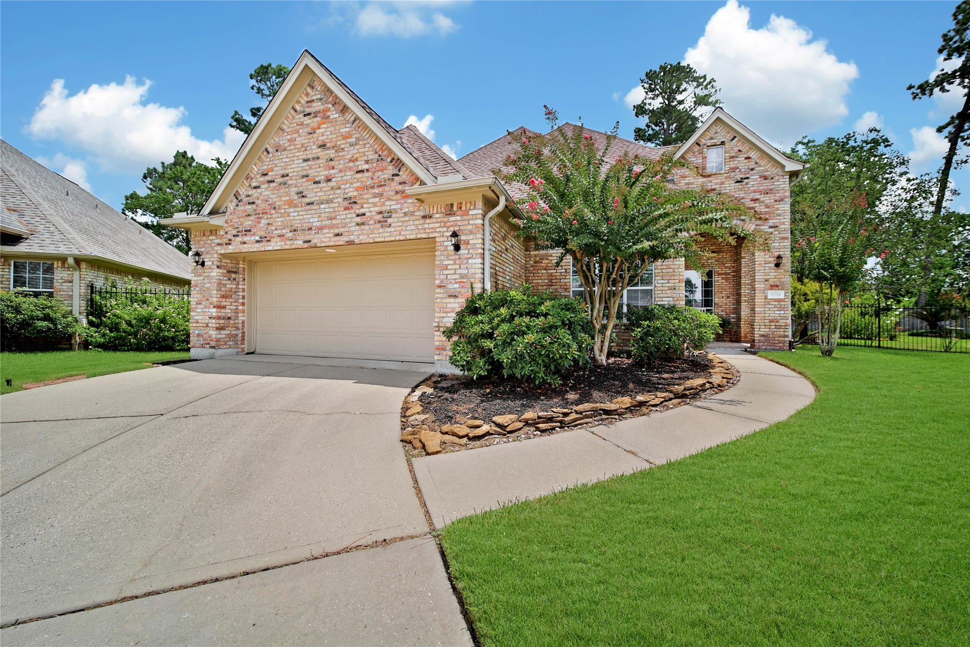20714 Sunrise Point Court, Spring, TX 77379 Built by respected local builder, Brickland Homes, a timeless residence that offers classic architecture, an oversized cul-de-sac setting, and exceptional pride of ownership.