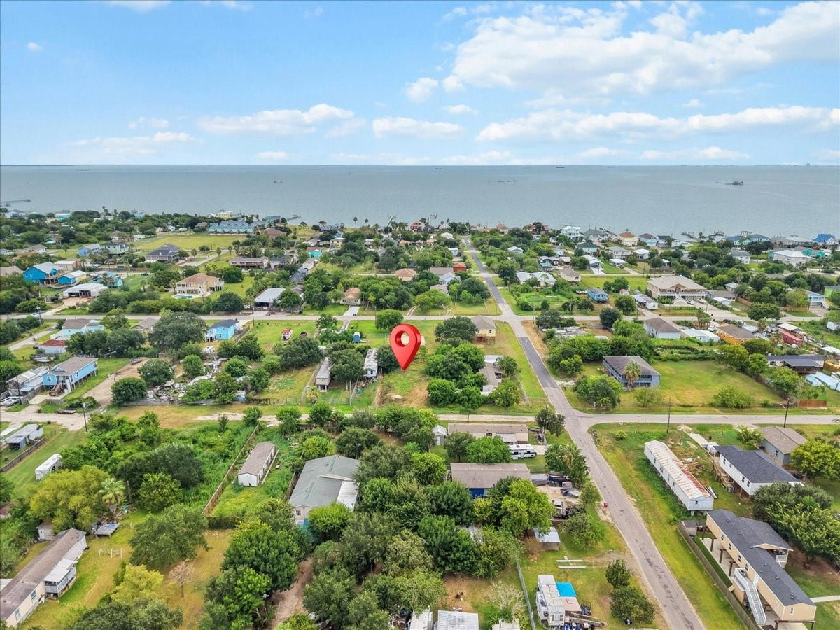 1047 10th Street, Dickinson, TX 77539 Aerial view showcasing the propertys San Leon location.