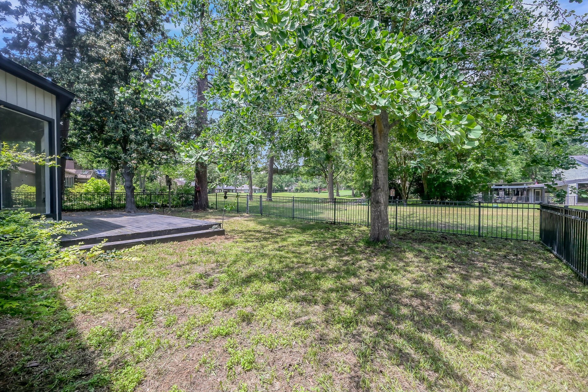 88 April Wind Drive S, Conroe, TX 77356
