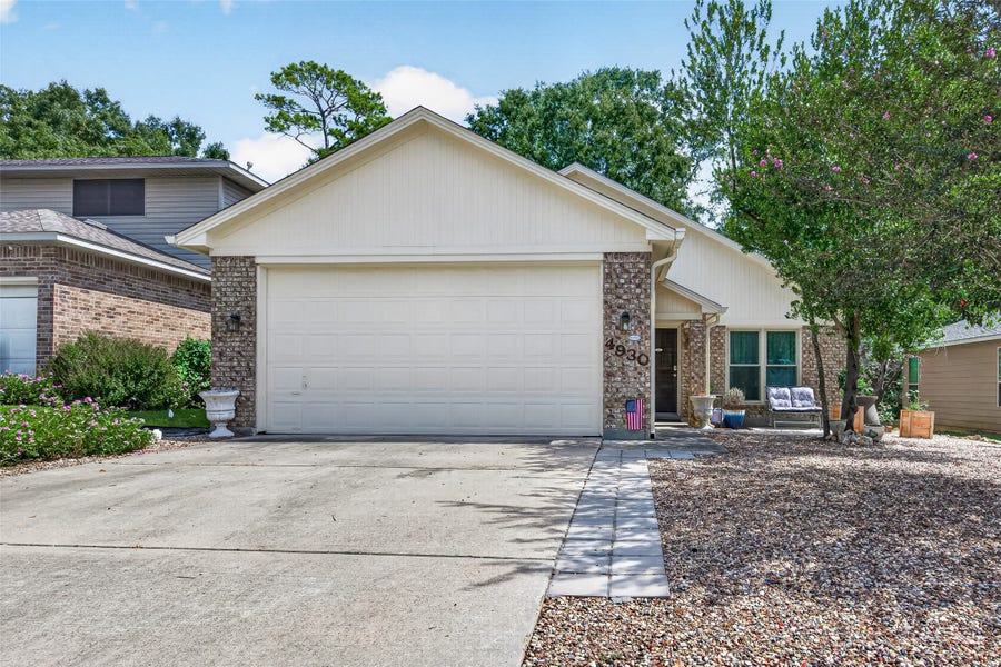 Property photo for 4930 Pleasure Lake Lane, Willis, TX