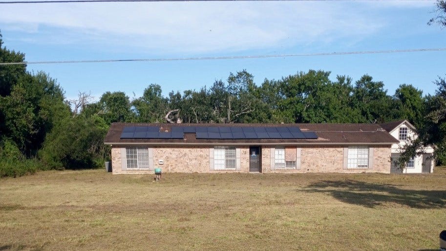 10 Forrest Lane, Angleton, TX 77515 10 Forrest Lane, Angleton, TX 77515