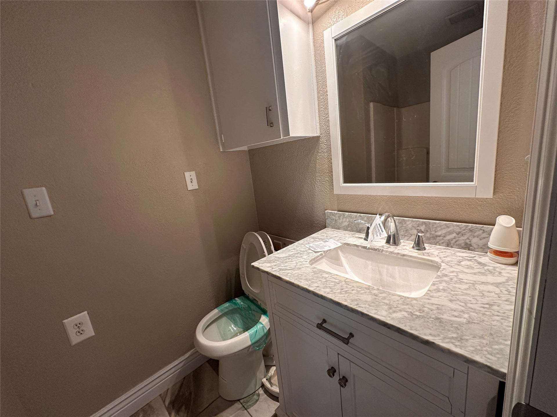 10 Forrest Lane, Angleton, TX 77515 10 Forrest Lane, Angleton, TX 77515