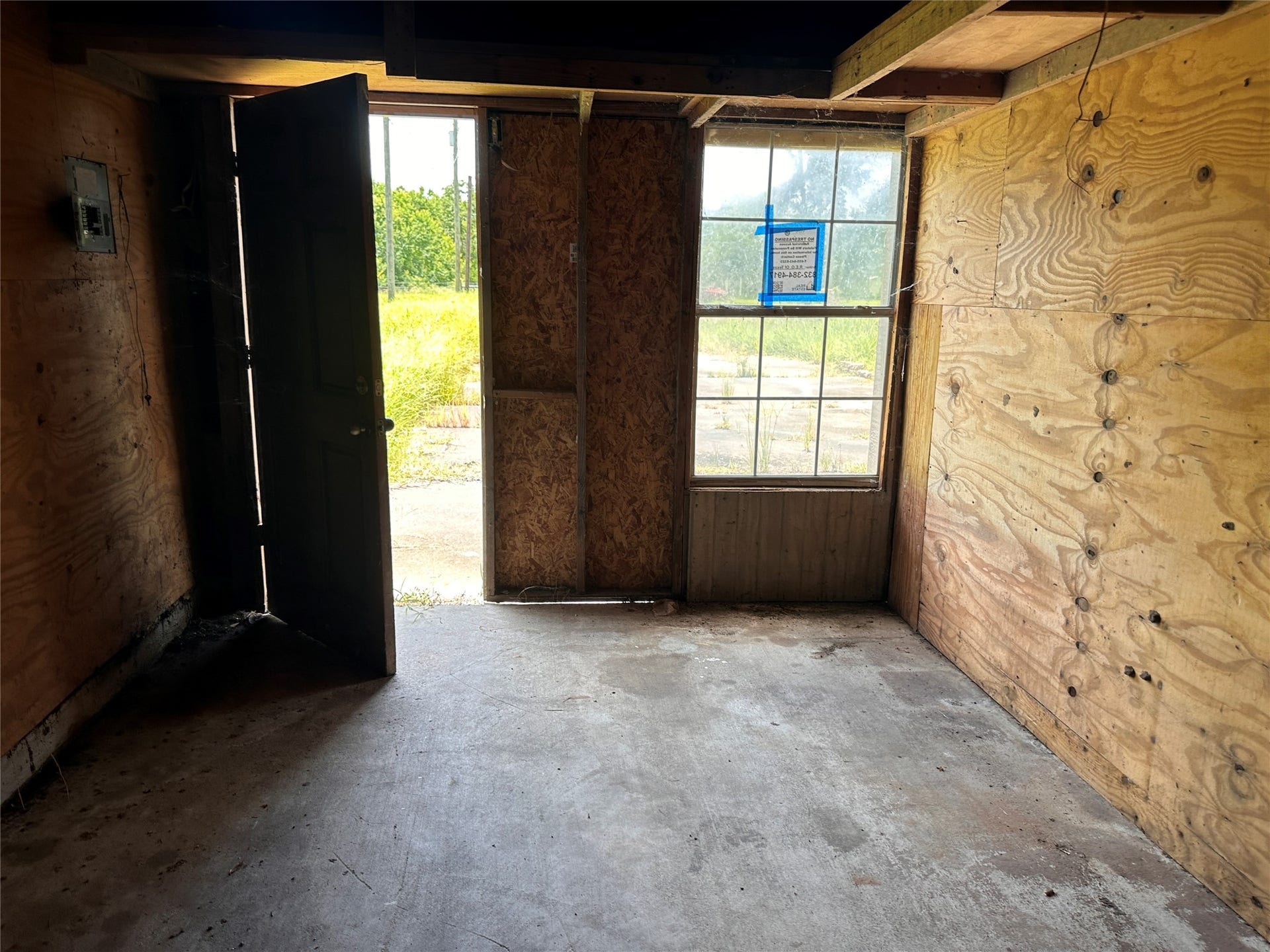10 Forrest Lane, Angleton, TX 77515 10 Forrest Lane, Angleton, TX 77515