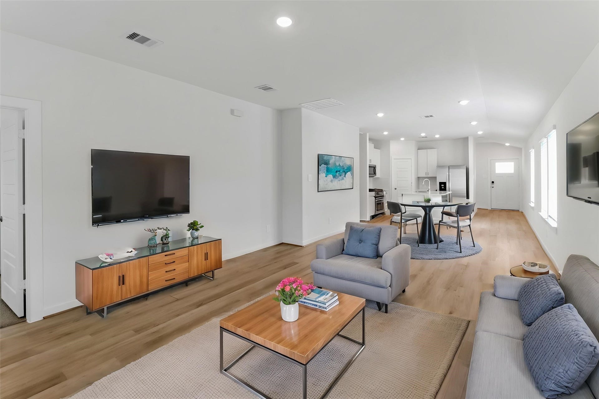 2519 Paloverde Canyon Court, Crosby, TX 77532 Virtual staging